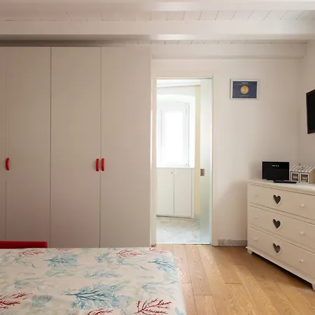 Apartamento Bright Sea-view On Two Floors In Lerici, Up To 4 Guests