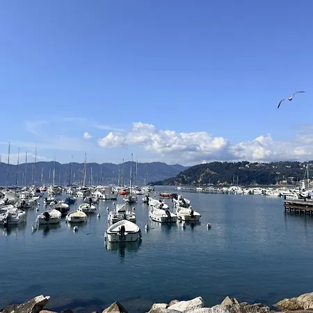 Apartamento Bright Sea-view On Two Floors In Lerici, Up To 4 Guests *