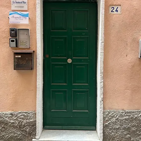Bright Sea-view On Two Floors In Lerici, Up To 4 Guests Lerici