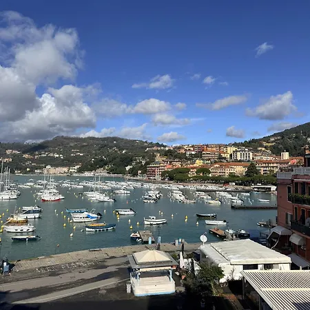 Bright Sea-view On Two Floors In Lerici, Up To 4 Guests Lerici